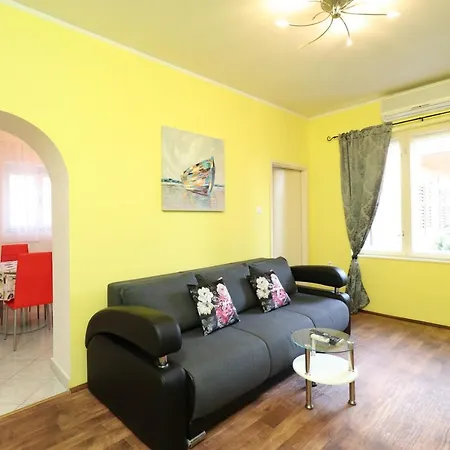 Apartment Puca